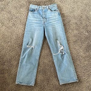 Levi’s Ribcage Straight Jean Size 26